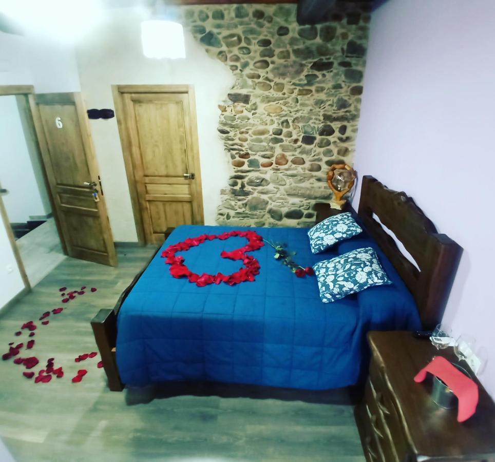 Hostal La Medina De Camponaraya Kültér fotó