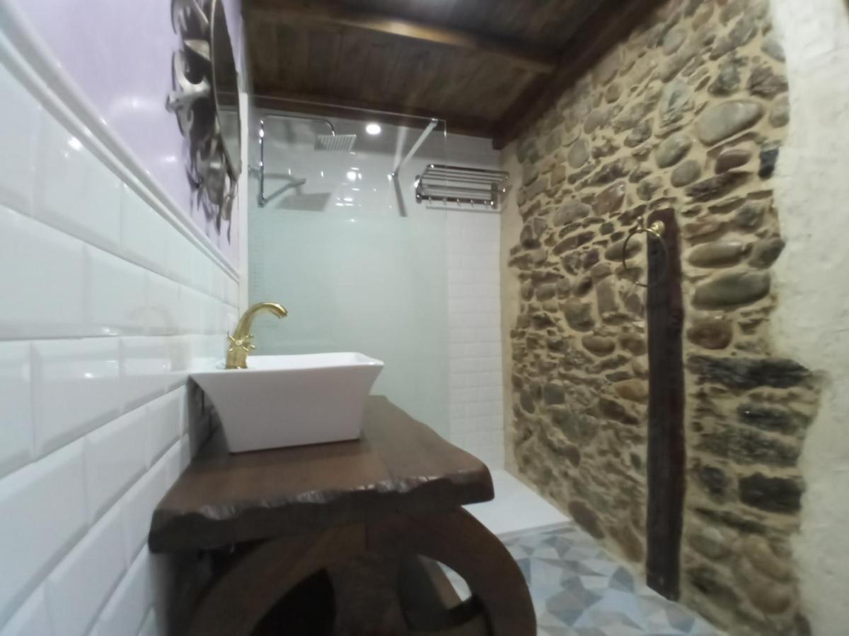 Hostal La Medina De Camponaraya Kültér fotó