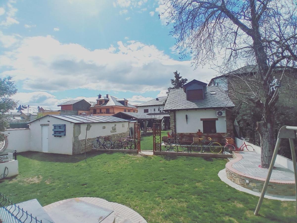 Hostal La Medina De Camponaraya Kültér fotó