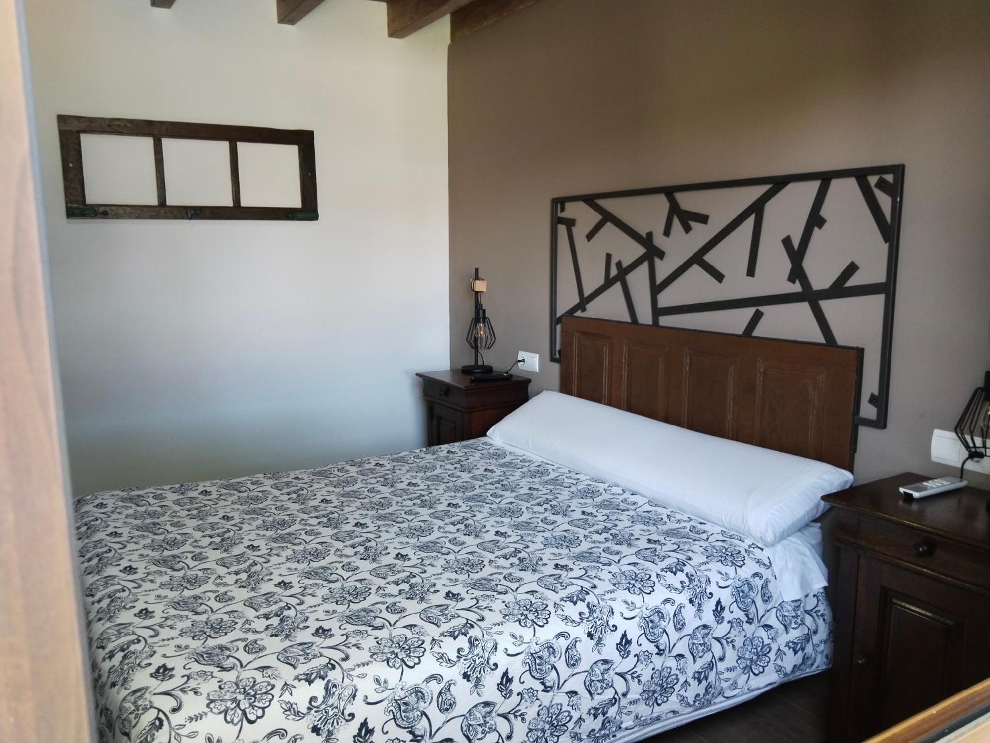 Hostal La Medina De Camponaraya Kültér fotó