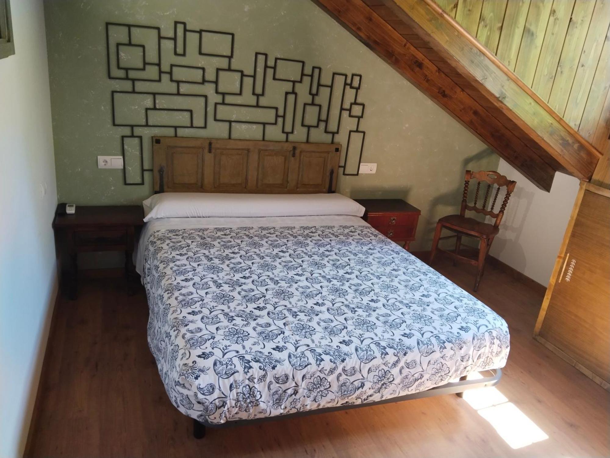 Hostal La Medina De Camponaraya Kültér fotó